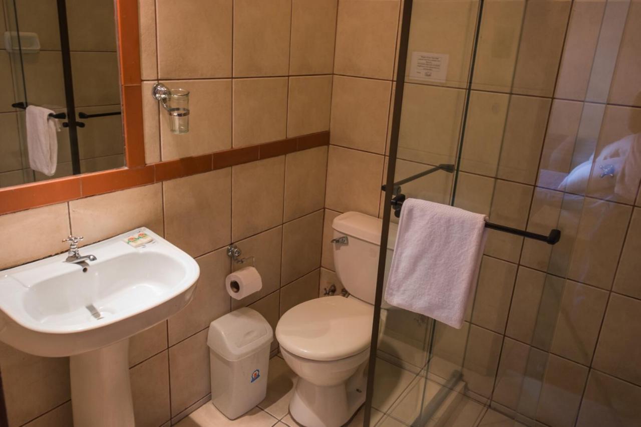 La Escondida Hostal Sucre Luaran gambar
