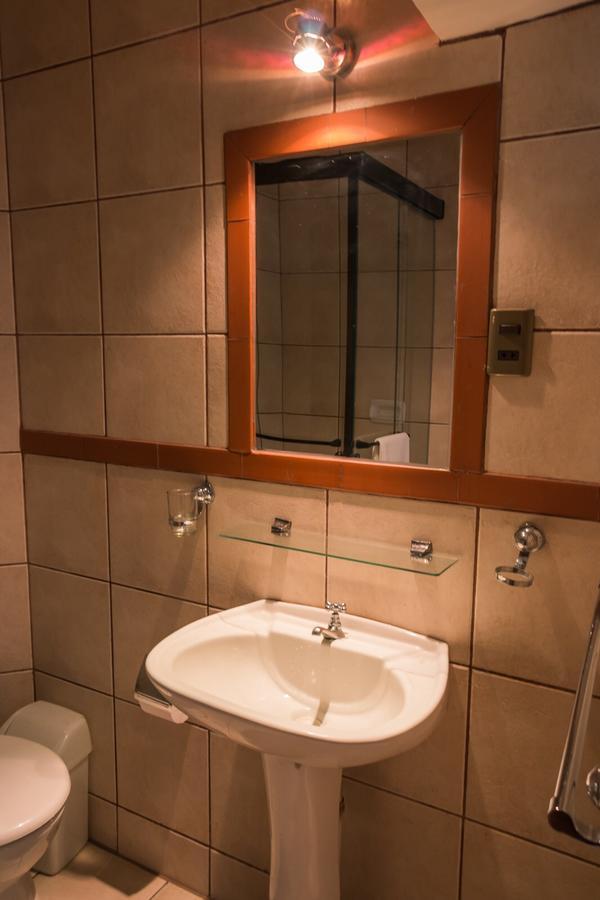 La Escondida Hostal Sucre Luaran gambar