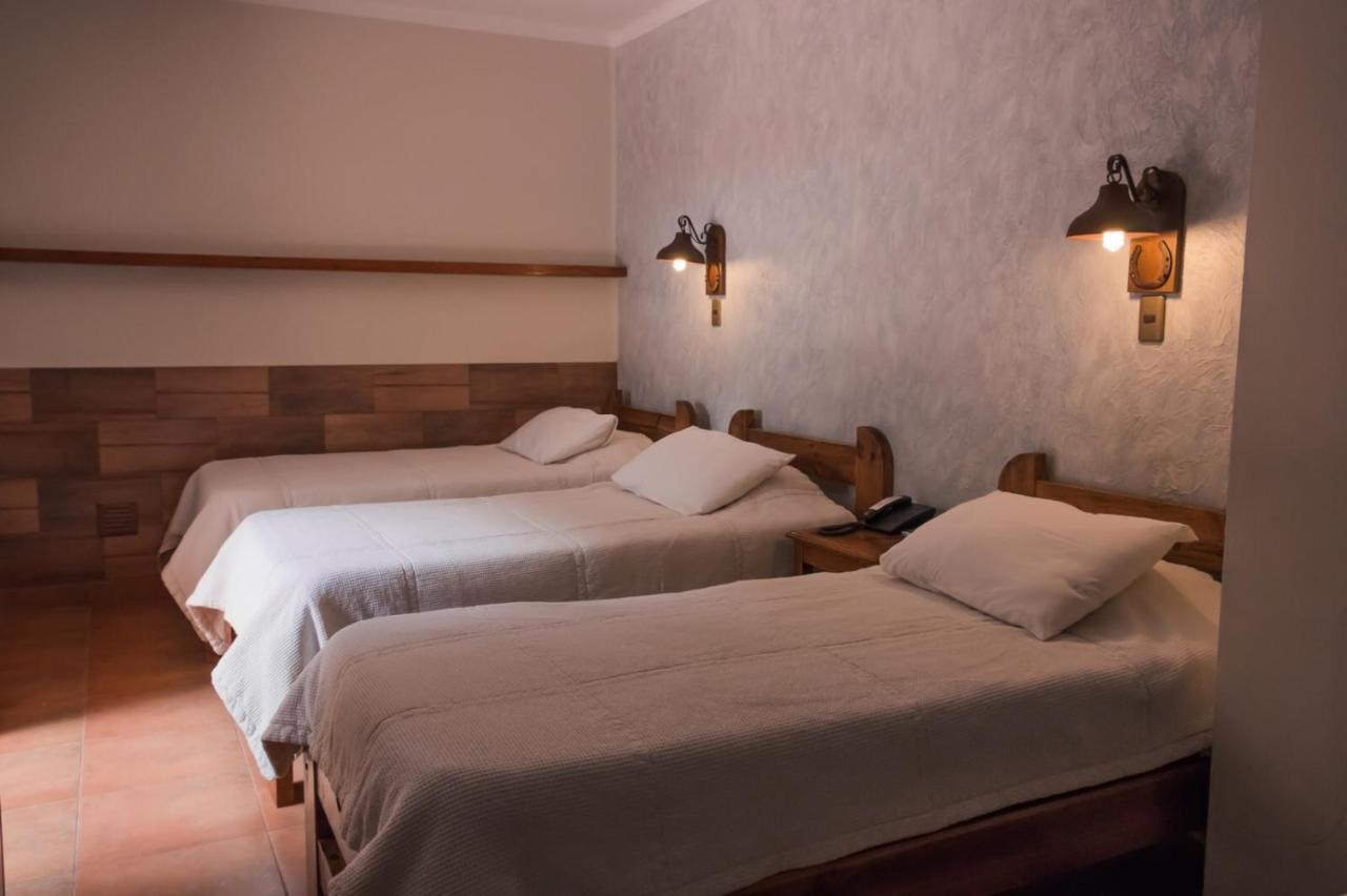 La Escondida Hostal Sucre Luaran gambar