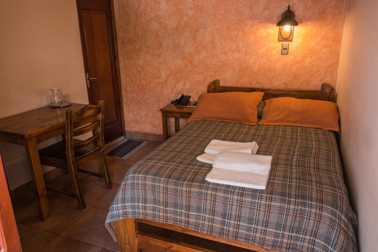 La Escondida Hostal Sucre Luaran gambar